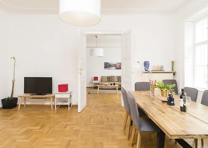 De Luxe Suite Staatsoper Апартаменты *